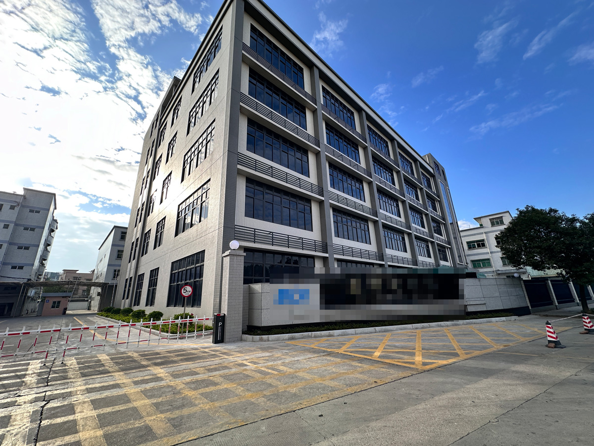 東莞藍創(chuàng)電子磁懸浮中央空調節(jié)能改造安裝工程